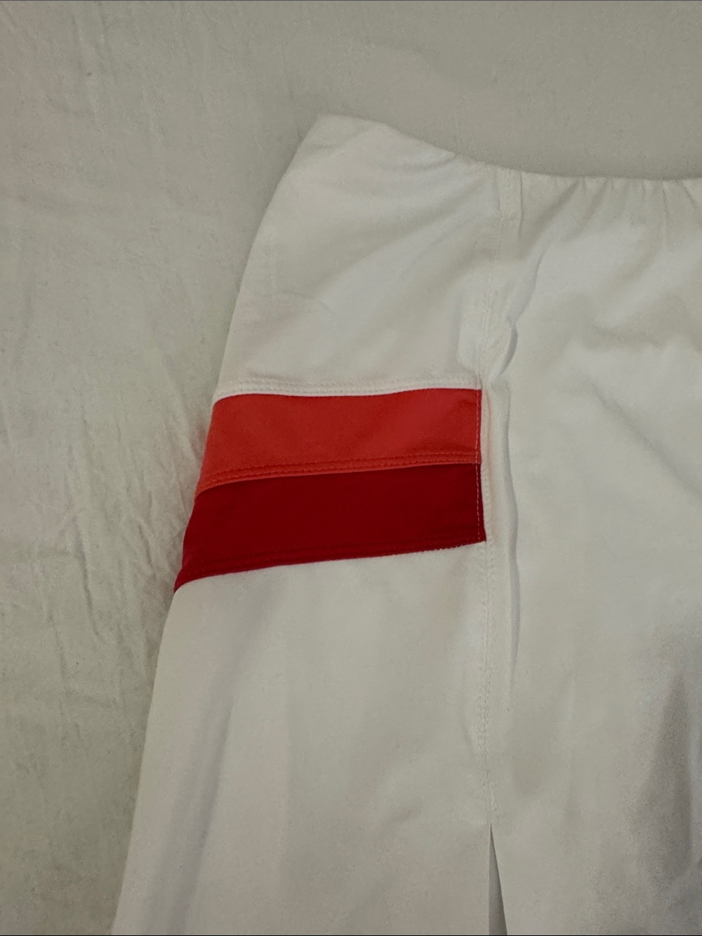 Tail White Athletic Skirt with Red Accent Stripes size L - Picture 4 of 8